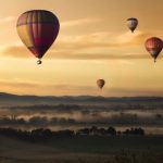 Få en oplevelse for livet med en ballonflyvning